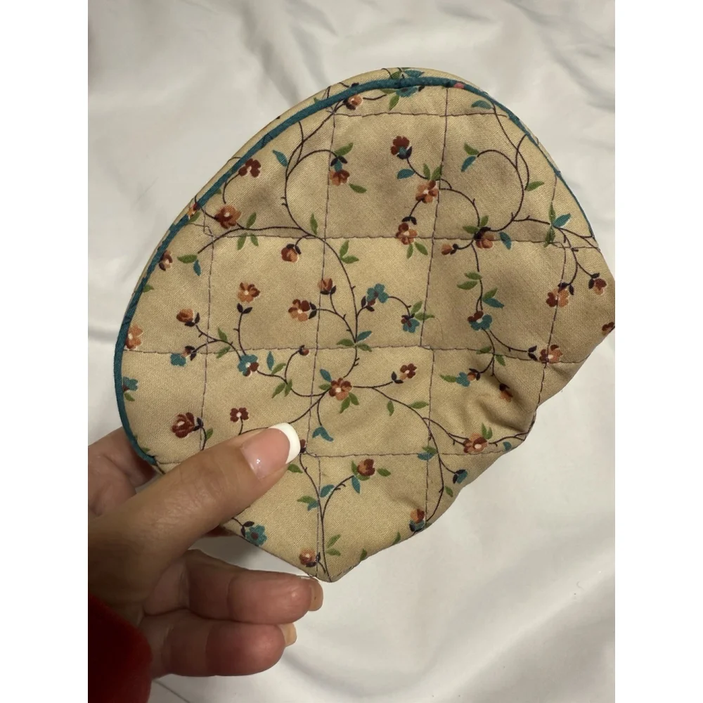 Vintage Quilted Jewelry Travel Case Makeup Case Flowers Floral Granny Core